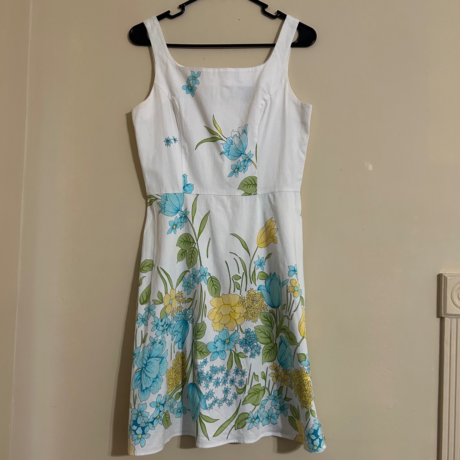 Alyn Paige New York Floral Sundress White Blue Yellow Size 7/8 Sleeveless Cotton